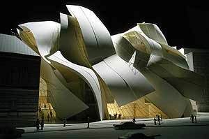دانلود پاورپوینت معماری سبک دیکانستراکشن (Deconstruction) - Image 2