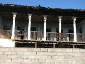 ستون و سرستون های خانه ملکی آمل