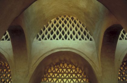 دانلود پاورپوینت بررسی آثار معماری حسن فتحی - Image 5