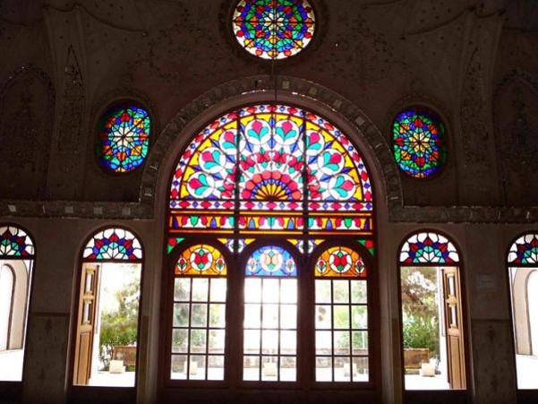 پنجره ى ارسى در معماری قاجاریه