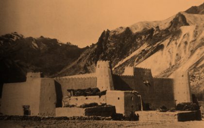 دانلود پاورپوینت معماری با خاک (انسان طبیعت معماری ) - Image 5