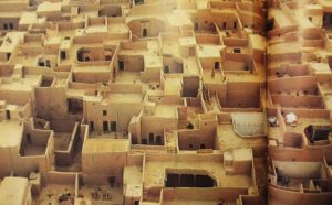 دانلود پاورپوینت معماری با خاک (انسان طبیعت معماری ) - Image 6