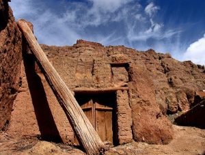 پاورپوینت معماری بررسی روستای ابیانه - Image 2